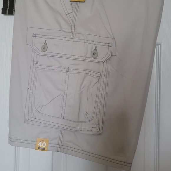 Lot of 2 NWT Lee Cargo Shorts - Picture 2 of 4